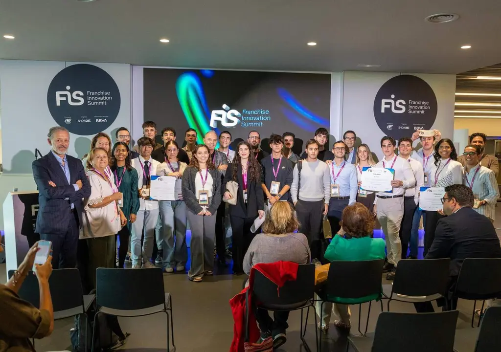 FOTO FAMILIA POST GANADORES