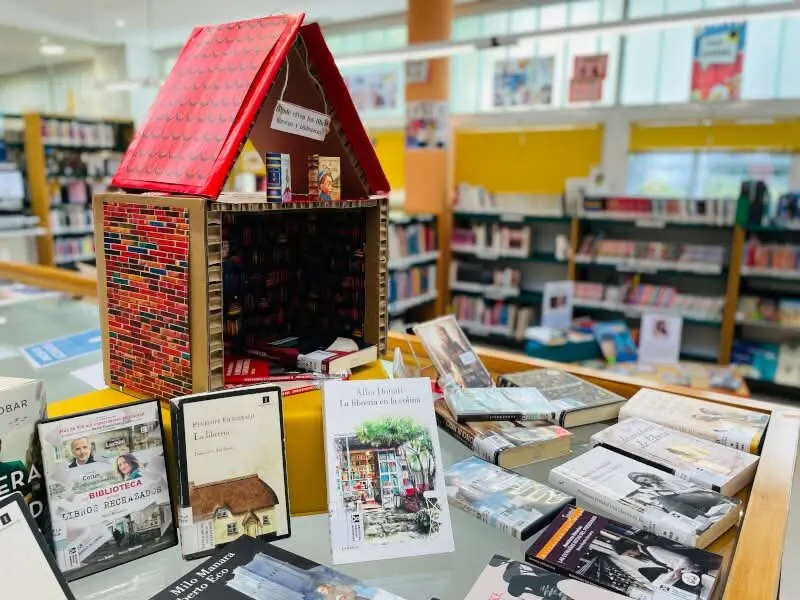 Centro de interés dedicado al Día de las Bibliotecas