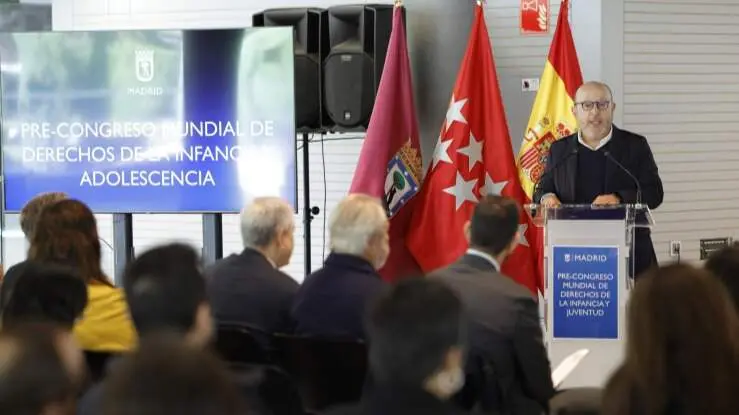 Fernández, en la inauguración del precongreso Mundial de los Derechos de la Infancia y Adolescencia - Foto Ayuntamiento de Madrid