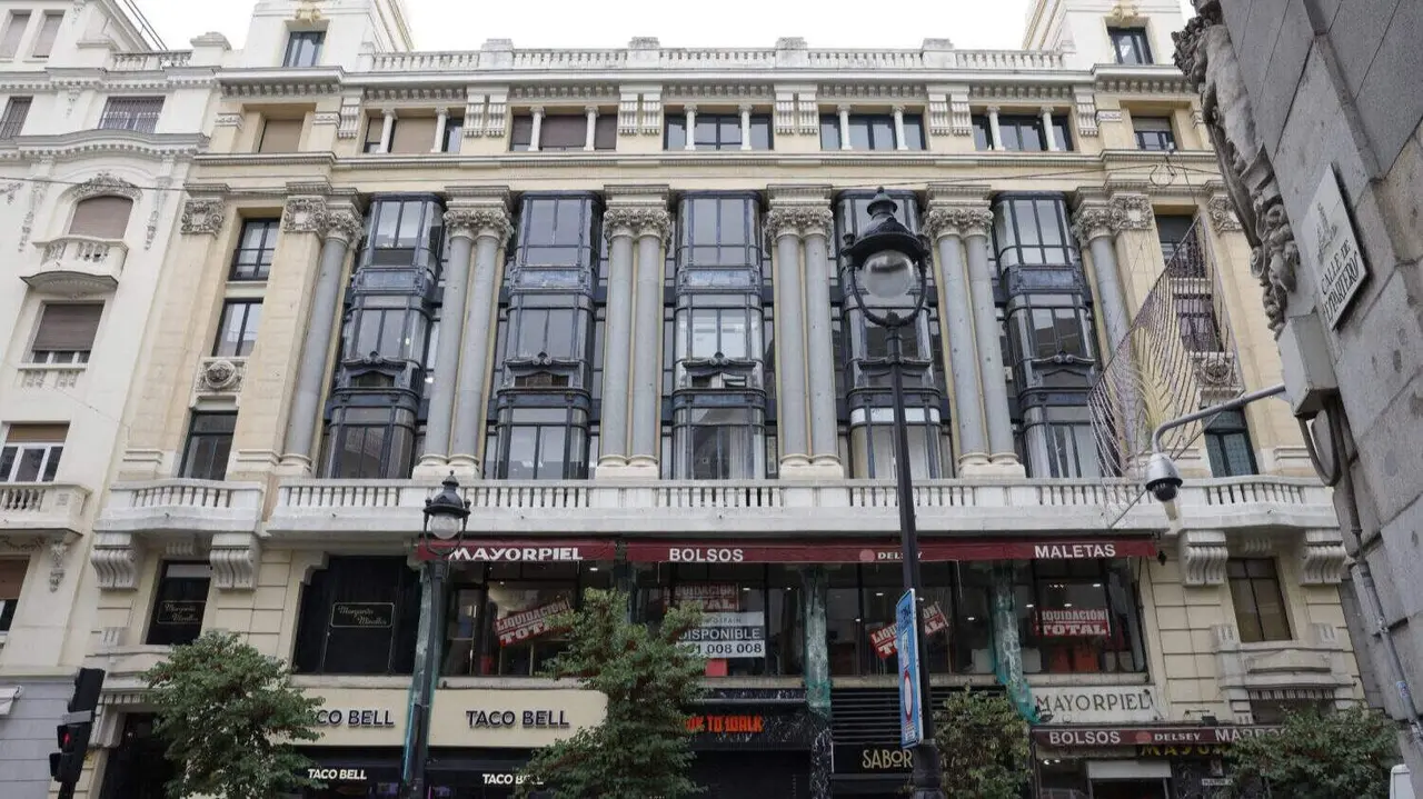 Exterior edificio calle Mayor 4