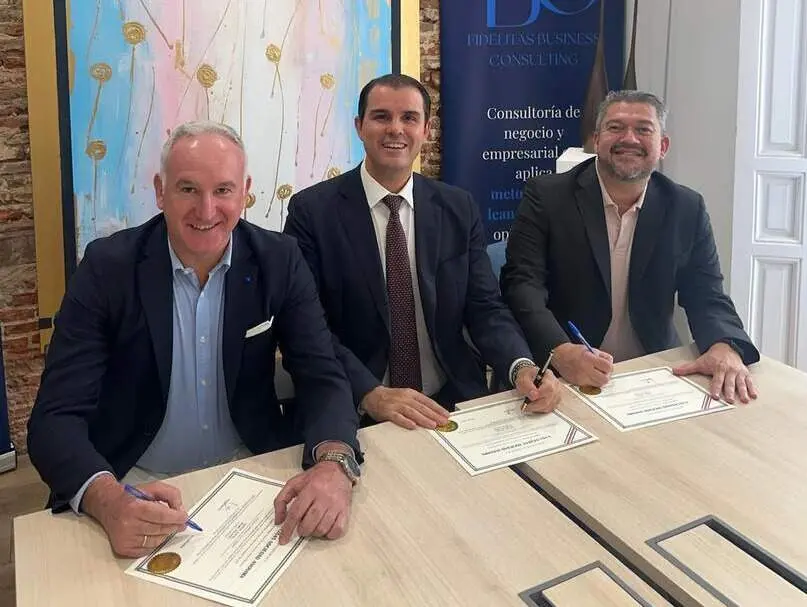 Integración de Fidelitas Green y Fidelitas Business Consulting en el ecosistema DEV y RTD Ratings