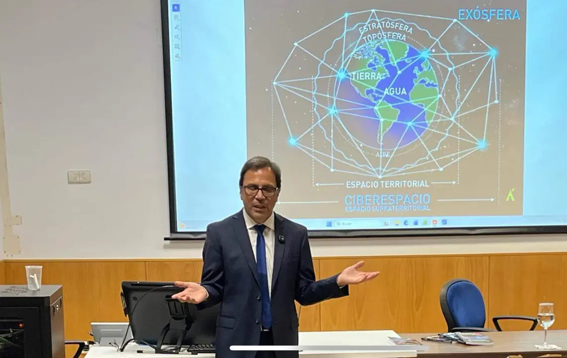 Darío Giustozzi en el Campus de Vicálvaro de la Universidad Rey Juan Carlos en Madrid.
