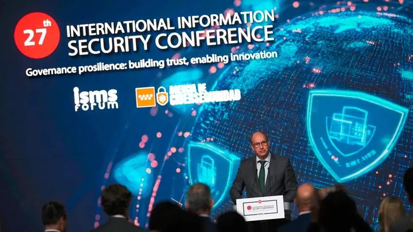 El consejero López-Valverde, durante la presentación de la 27º edición de las jornadas de ISMS Forum sobre el futuro de la ciberseguridad- Foto Comunidad de Madrid