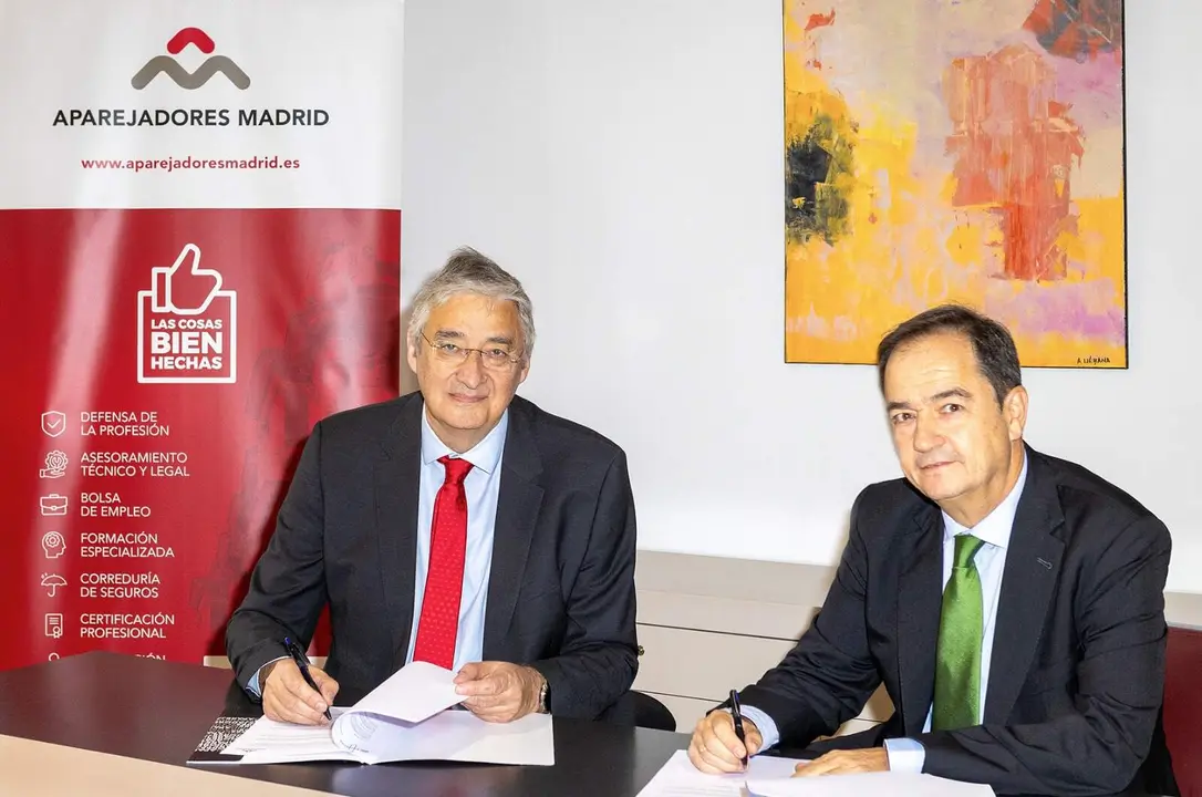 Aparejadores Madrid e Iberdrola se alían para impulsar la electrificación y la eficiencia energética en las viviendas con los CAE