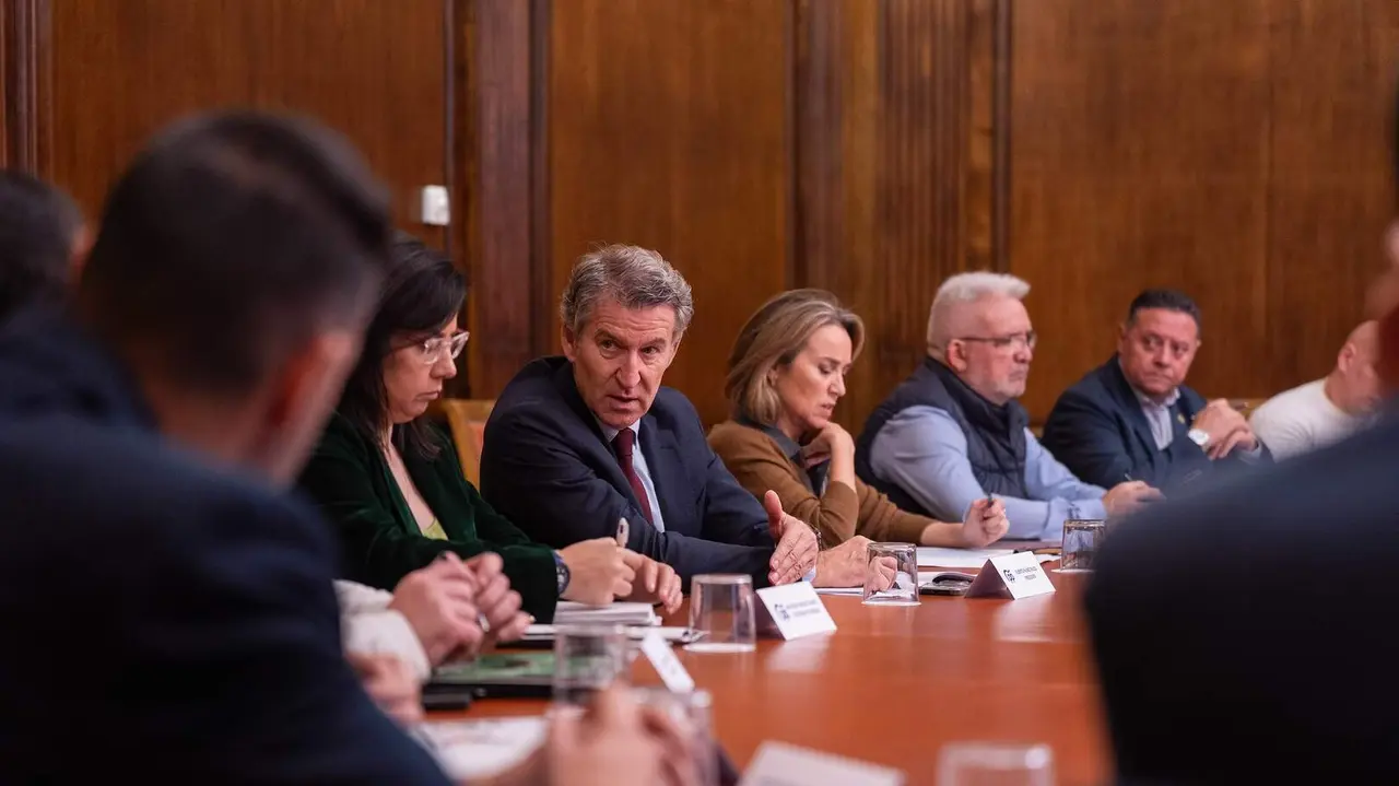 Alberto Núñez Feijóo, reunido con sindicatos policiales y asociaciones de Guardia Civil | Foto de PP