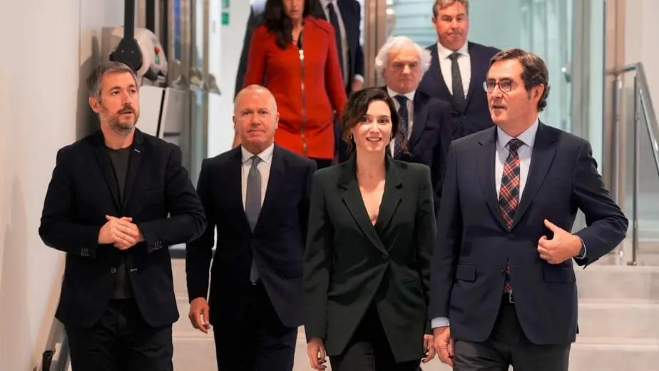 Díaz Ayuso ha participado en la clausura del  foro Melilla, un lugar para vivir e invertir, una puerta al comercio exterior - Foto Comunidad de Madrid