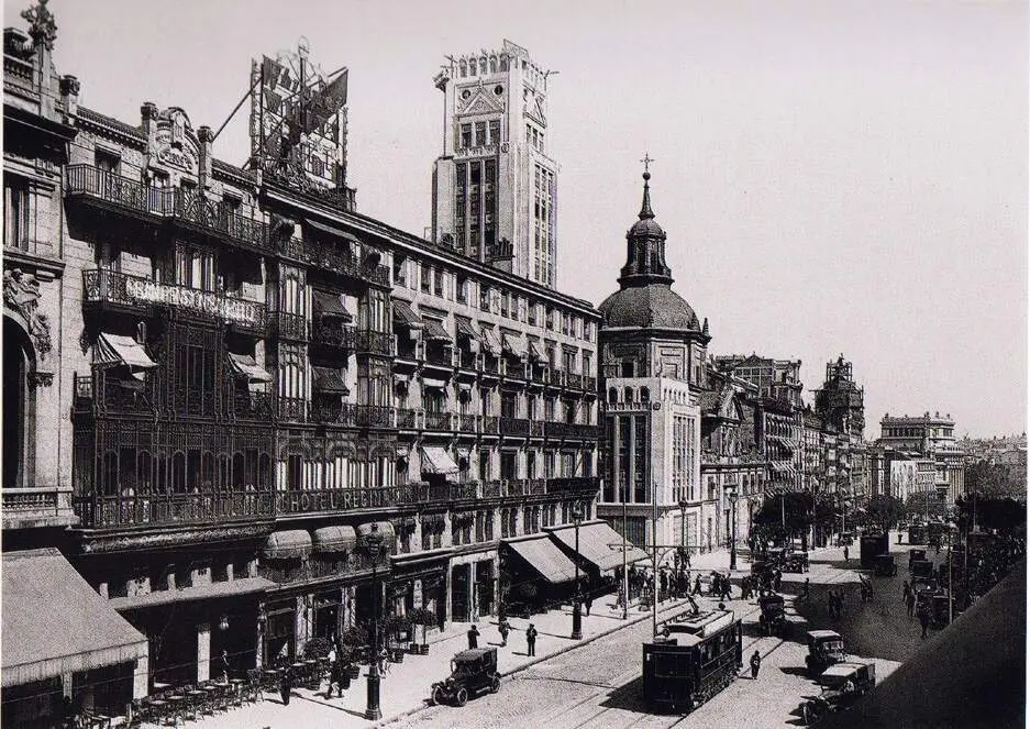 1930-Calle_Alcala-cafe Regina viejo-madrid.es