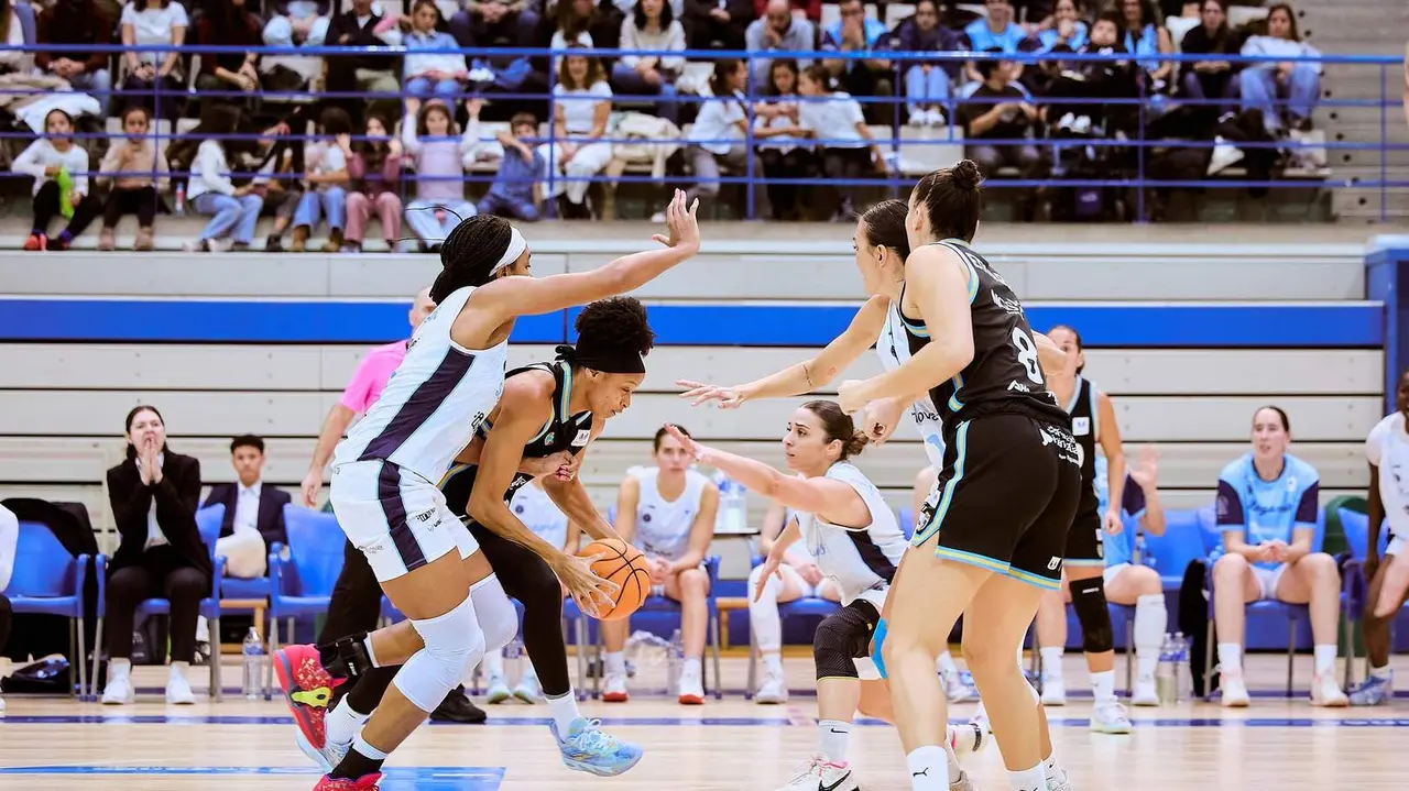 Innova-tsn Leganés y las Women in Black- Foto Web FEB (MMARQUEZ)