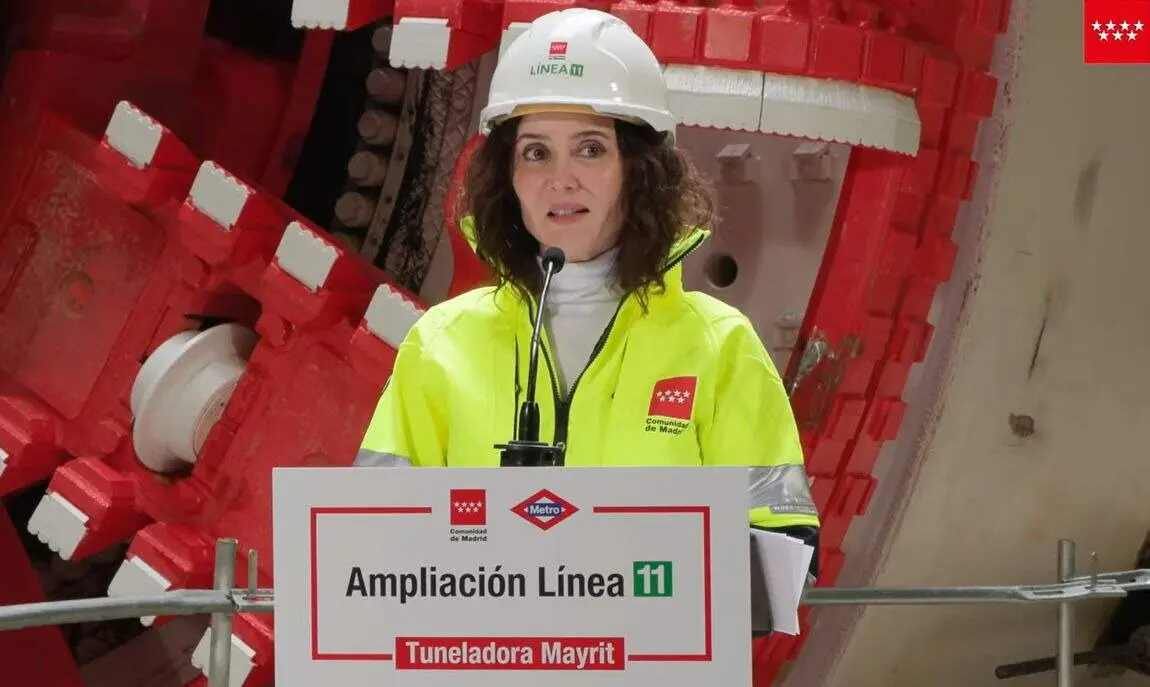 Ayuso en la visita al montaje de la tuneladora 'Mayrit' - Foto de la Comunidad de Madrid