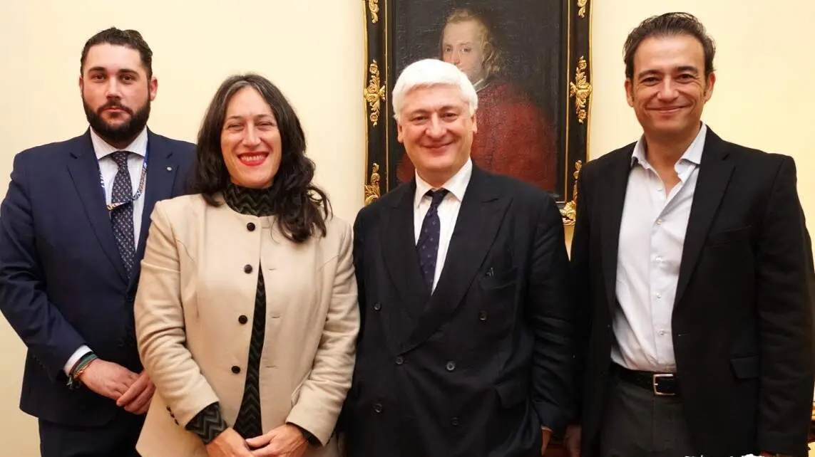 Asistentes al acto en la Embajada de Bélgica