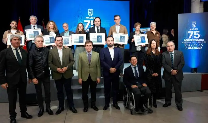 Almeida preside la celebraci&oacute;n de los 75 a&ntilde;os de adhesi&oacute;n de Vallecas a Madrid - Foto Ayuntamiento de Madrid