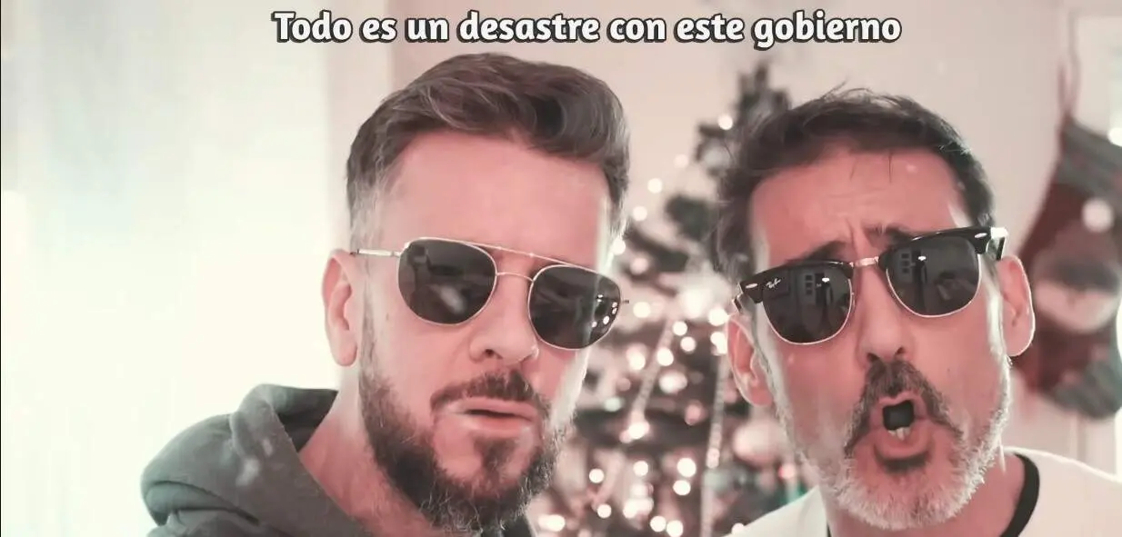 Clip del Villancico de los Los Meconios - YouTube