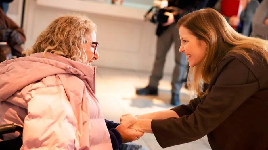 La consejera D&aacute;vila, en la Residencia Casa Verde de Navalcarnero - Foto Comunidad de Madrid