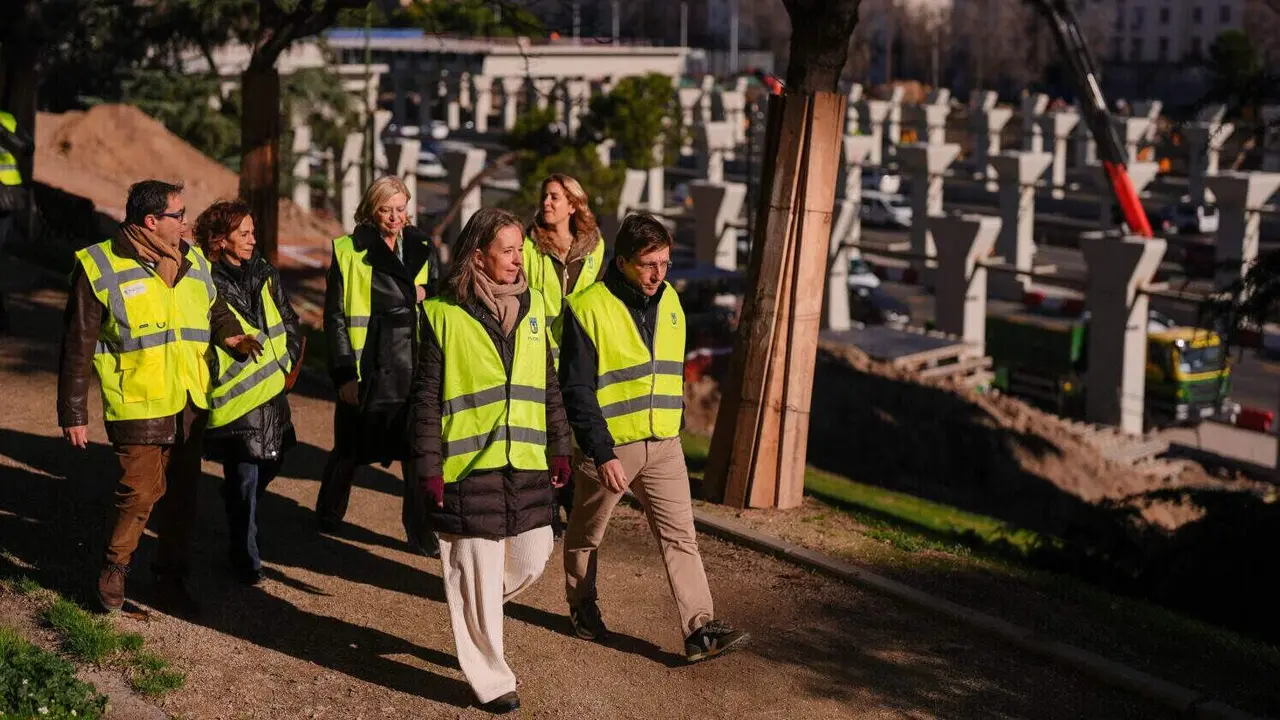 Almeida visita las obras de construcci&oacute;n de Parque Ventas