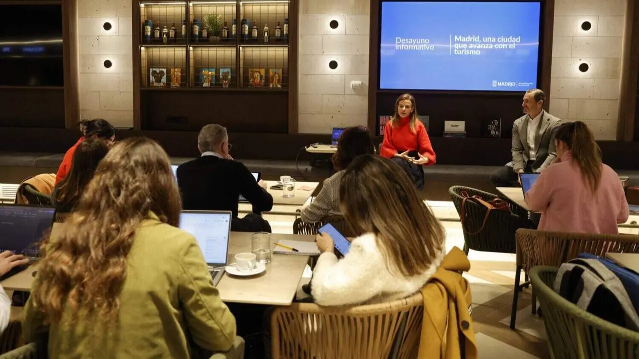 Momento del encuentro informativo &lsquo;Madrid, una ciudad que avanza con el turismo&rsquo;