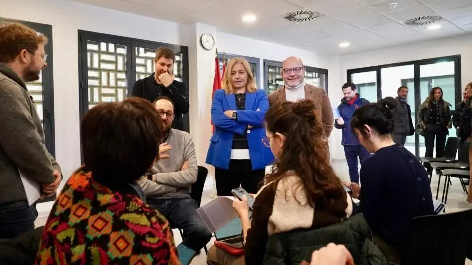 Sanz visita las instalaciones de la nueva Escuela Municipal de Artes Esc&eacute;nicas - Foto Ayuntamiento de Madrid