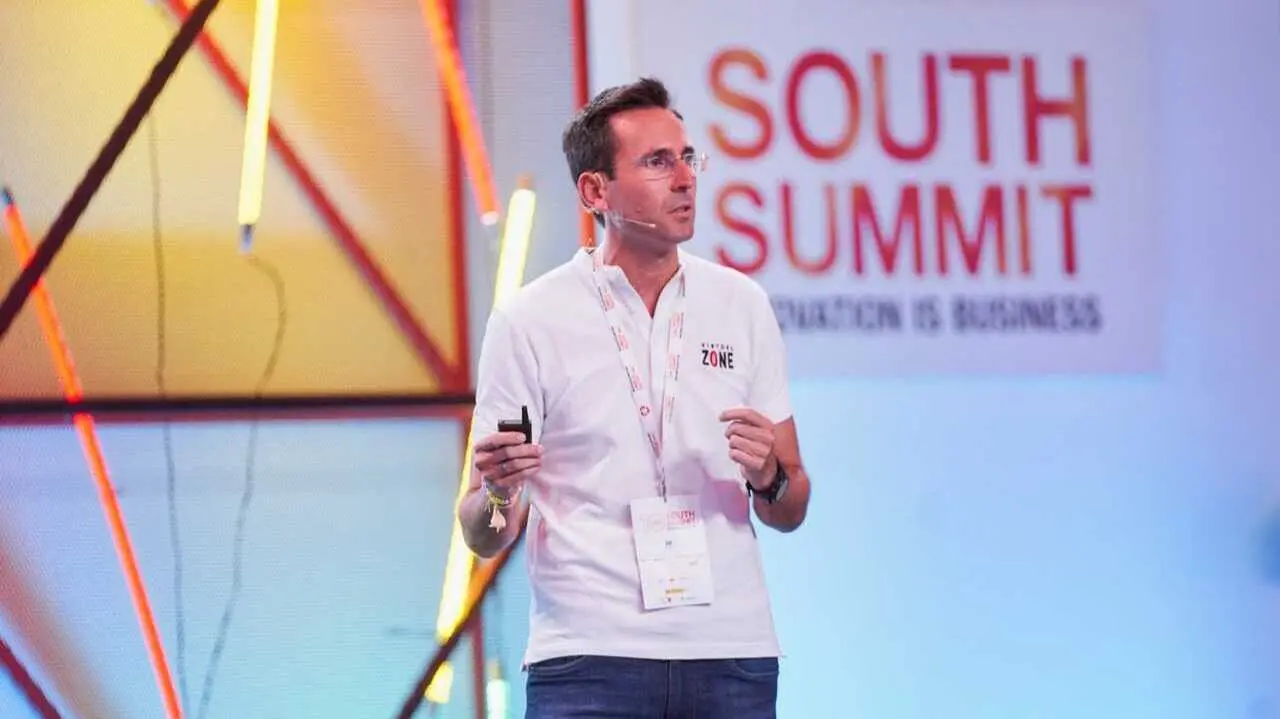 Enric Costa durante una intereni&oacute;n en el South Summit de Madrid