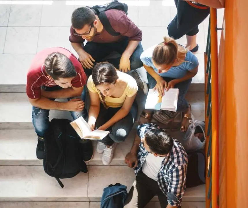 Alcorc&oacute;n IV Liga de Debate Escolar - Foto de banco de im&aacute;genes