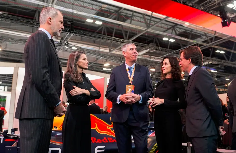 Diaz Ayuso, junto a los Reyes y Almeida en la inauguraci&oacute;n de FITUR 2026 - Foto Comunidad de Madrid