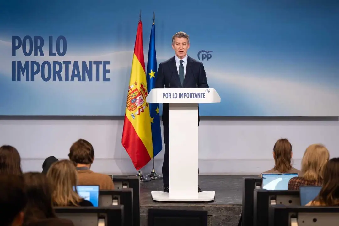 Alberto N&uacute;&ntilde;ez Feij&oacute;o comparece una vez finalizado el luto por al accidente de Adamuz | Foto del PP