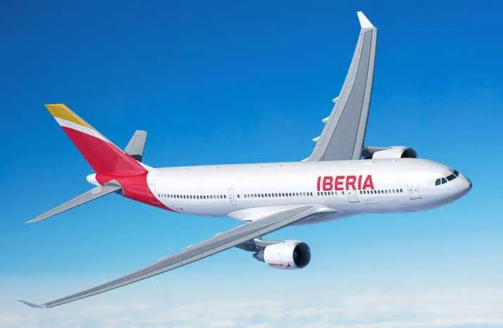 Avi&oacute;n - Foto de Iberia