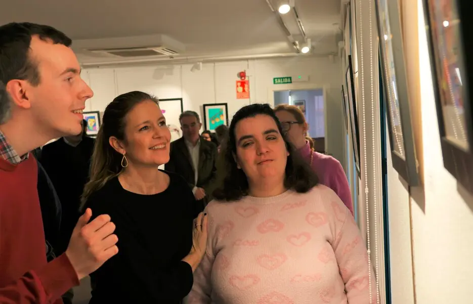 La consejera D&aacute;vila, inaugur&oacute; la exposici&oacute;n Diversa - Foto Comunidad de Madrid