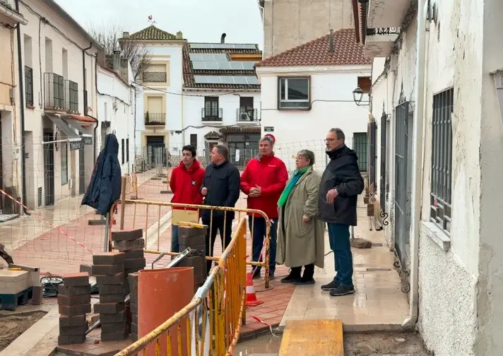 El viceconsejero S&aacute;nchez, durante su visita a Fuentidue&ntilde;a de Tajo - Foto Comunidad de Madrid