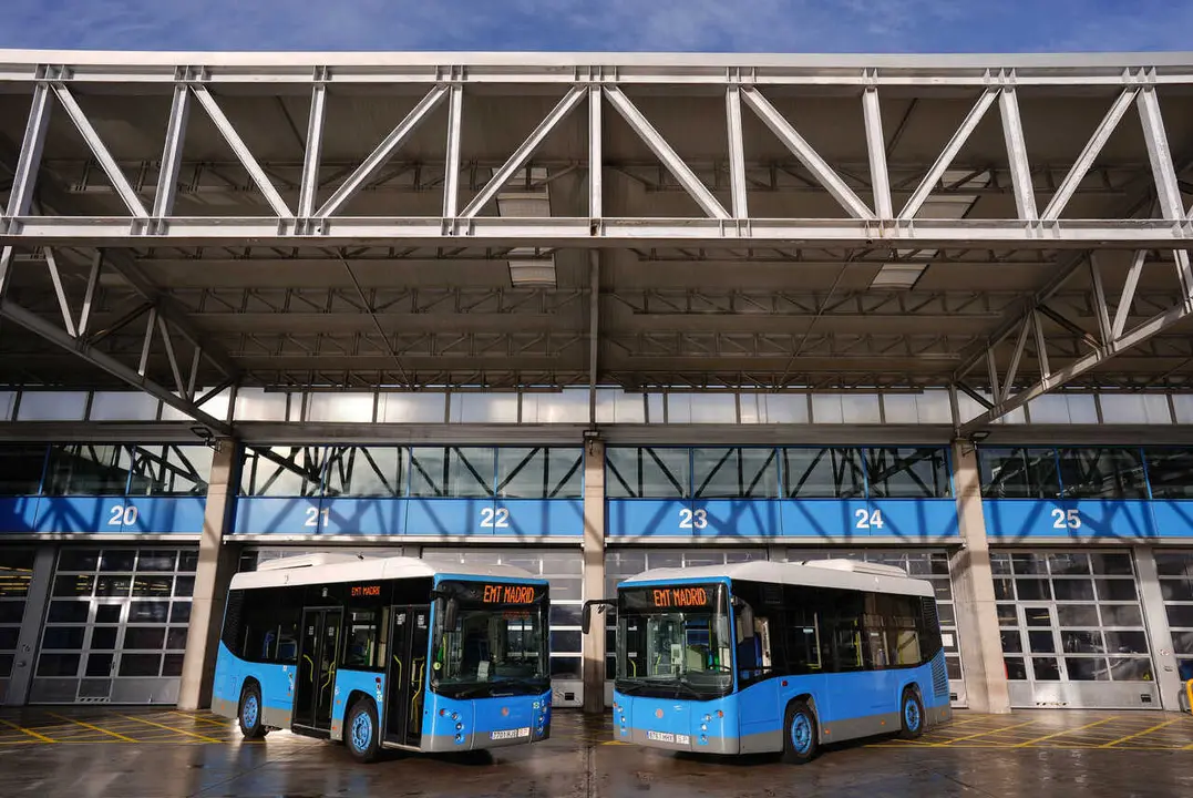 Autobuses de EMT Madrid que funcionar&aacute;n como oficinas m&oacute;viles en la Diputaci&oacute;n de Toledo - Foto de la EMT Madrid