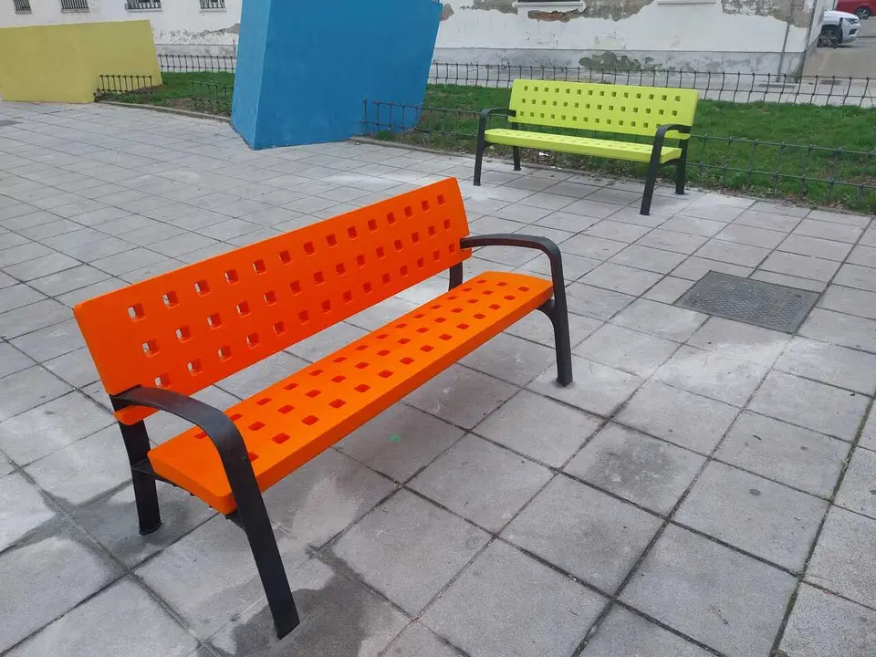 300 bancos nuevos - Foto del Ayuntamiento de Parla