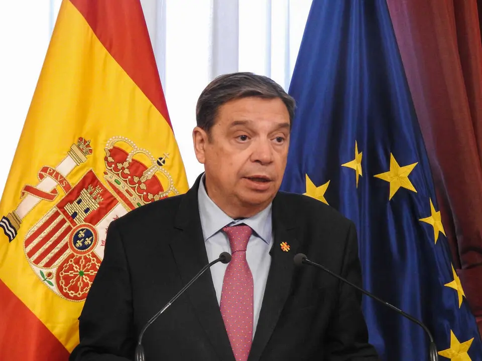 Luis Planas en Bruselas durante una reuni&oacute;n en diciembre - Foto del Ministerio de Agricultura, Pesca y Alimentaci&oacute;n