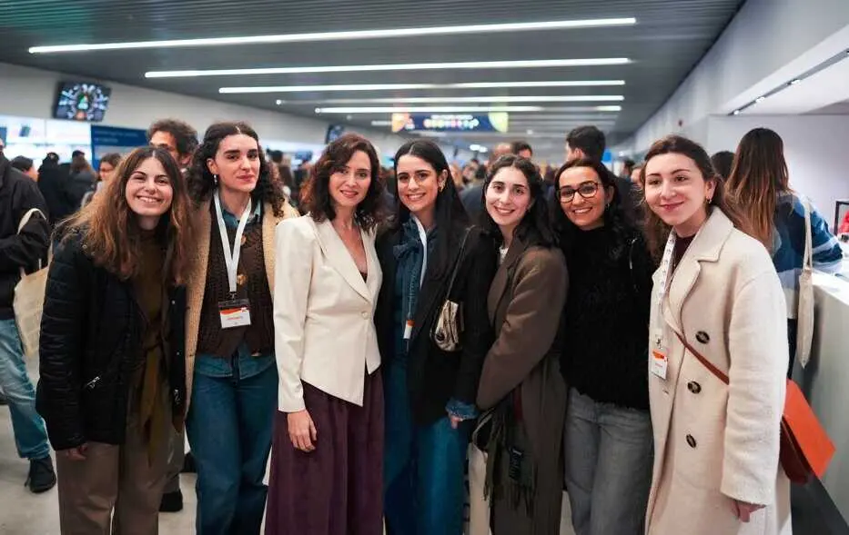 Isabel D&iacute;az Ayuso ha inaugurado  las Jornadas Post MIR y EIR - Foto Comunidad de Madrid