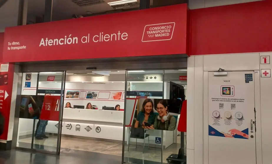 Oficina de Atenci&oacute;n al Cliente CRTM - Foto Comunidad de Madrid