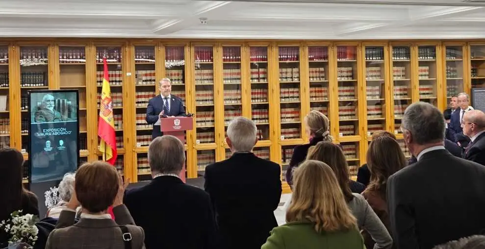 Jos&eacute; Ram&oacute;n Couso interviene en la inauguraci&oacute;n exposici&oacute;n Maura Abogado