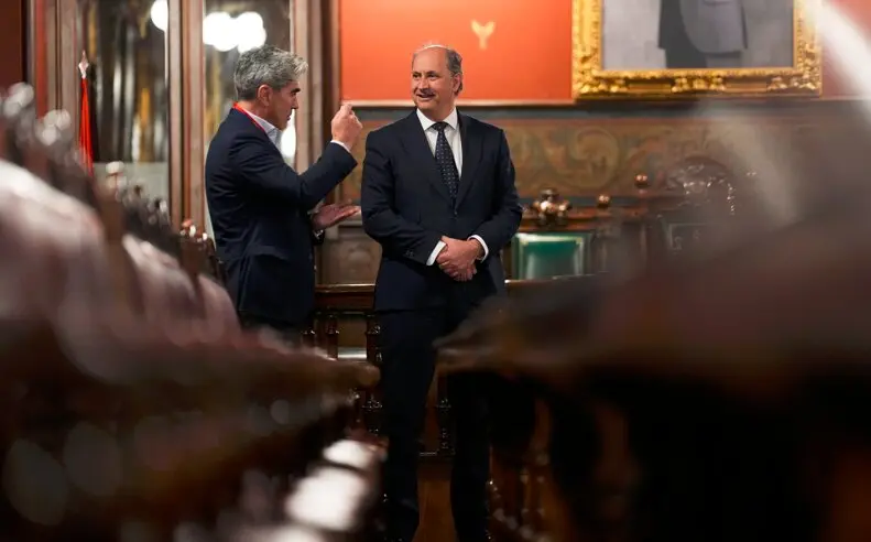 El consejero L&oacute;pez-Valverde, en el lanzamiento del evento Startup Ol&eacute; 2026 en el Palacio de la Bolsa de Madrid - Foto Comunidad de Madrid