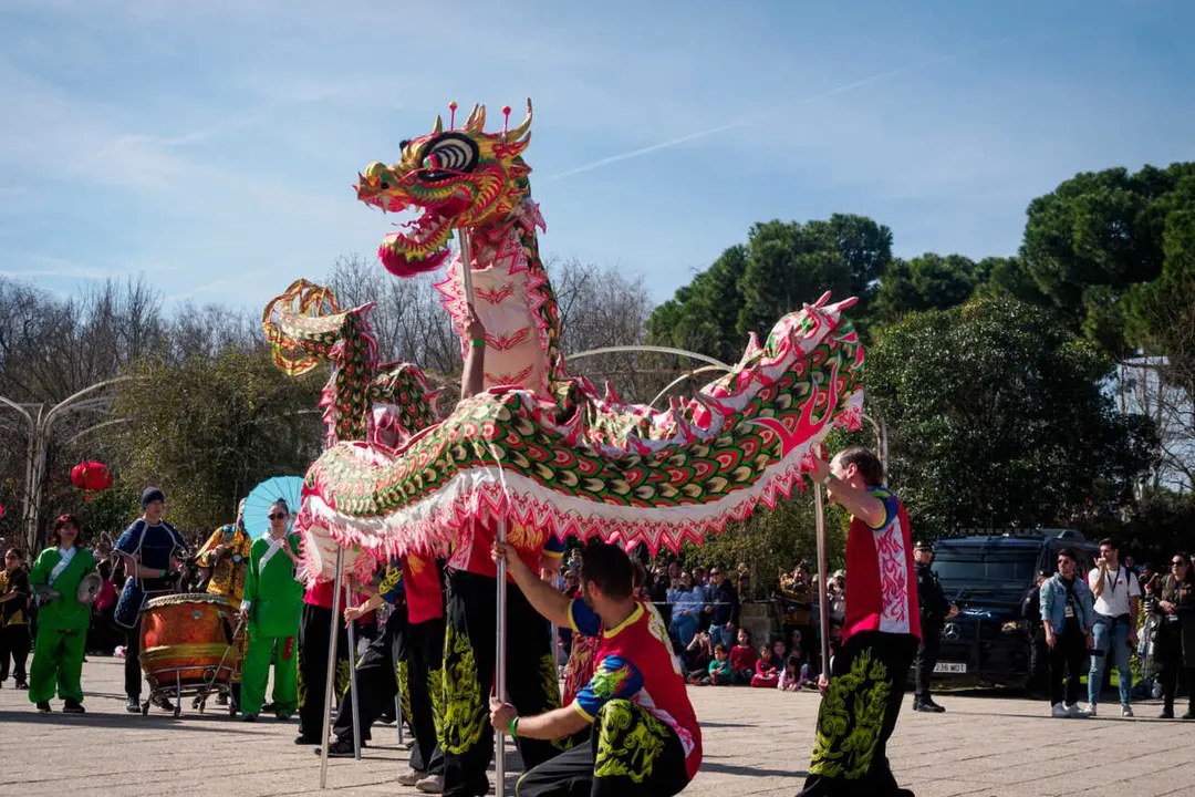 Desfile del A&ntilde;o Nuevo chino re&uacute;ne a 110.000 personas