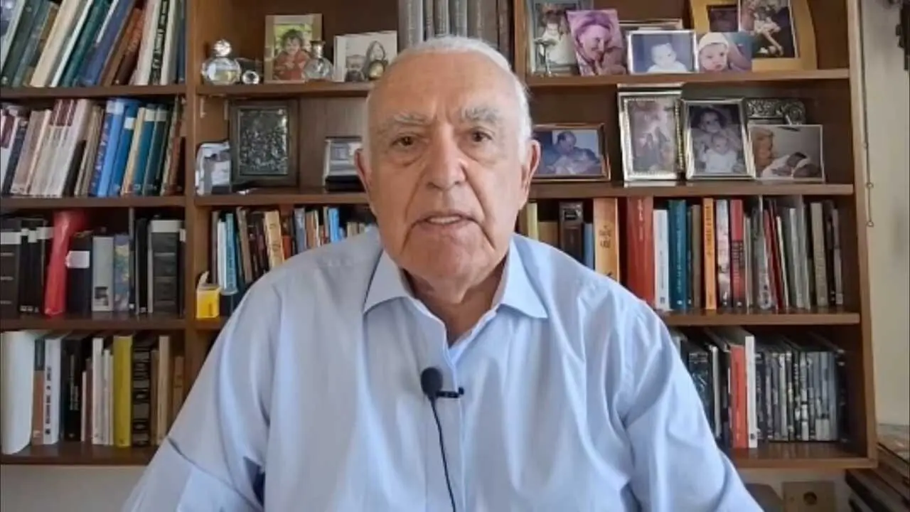 Carlos Ruckauf realizando un an&aacute;lisis de la situaci&oacute;n tras la muerte del narco El Mencho en M&eacute;xico