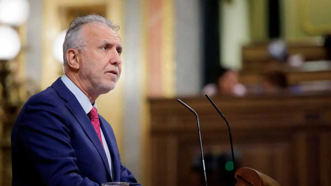 &Aacute;ngel V&iacute;ctor Torres, en el hemiciclo - Foto del Congreso de los Diputados
