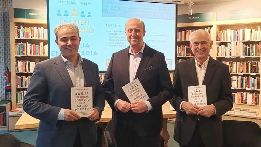 Acto de presentaci&oacute;n del libro El buen gobierno de la familia empresarial de Jos&eacute; Antonio Moreno - Foto de LID Editorial en la Casa del Libro de Madrid