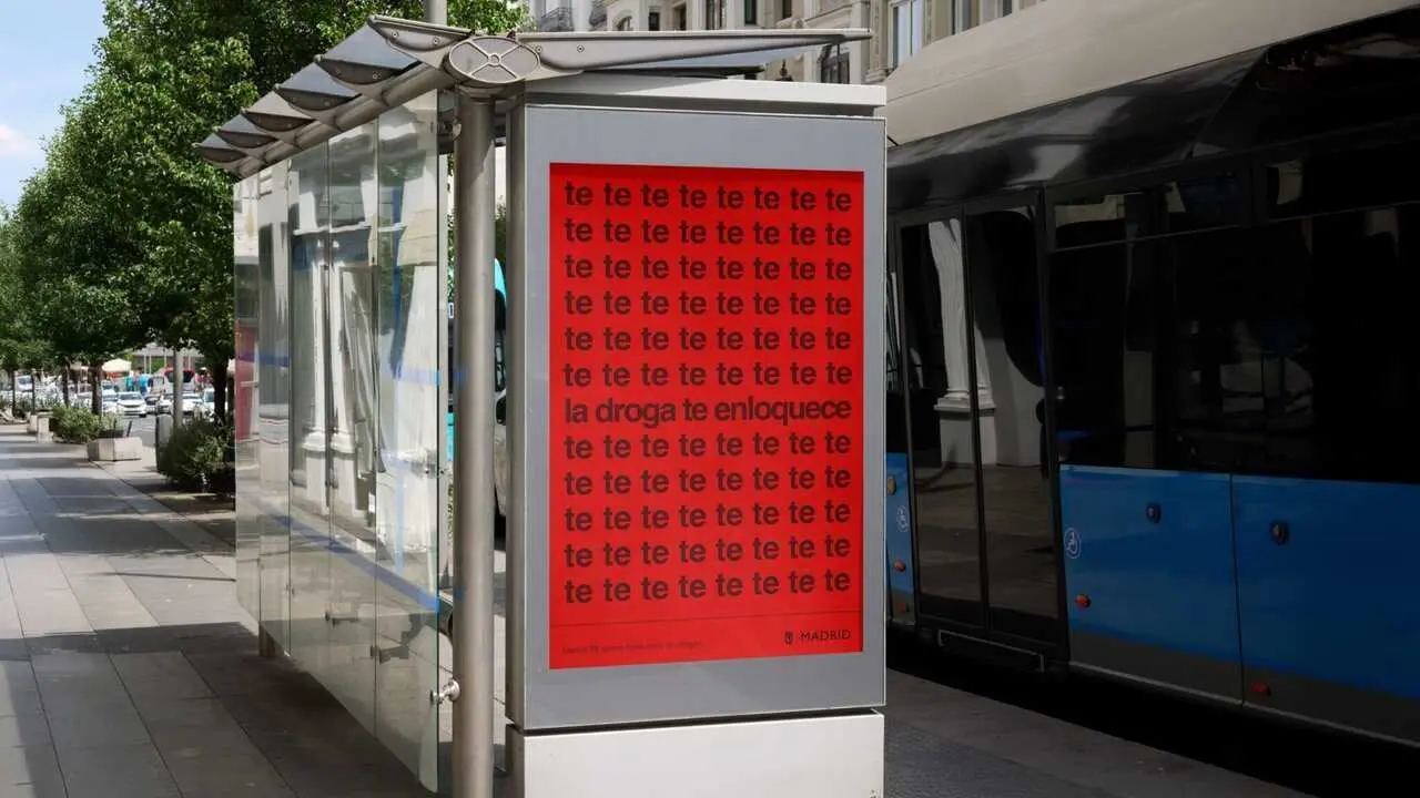 Cartel promocional de la campa&ntilde;a &lsquo;La droga te cambia&rsquo;