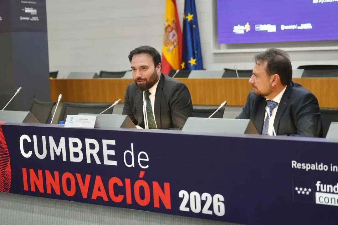 Ni&ntilde;o en la clausura de la V Cumbre de Innovaci&oacute;n