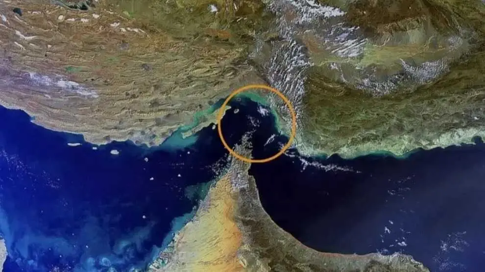 Imagen satelital del Estrecho de Ormuz