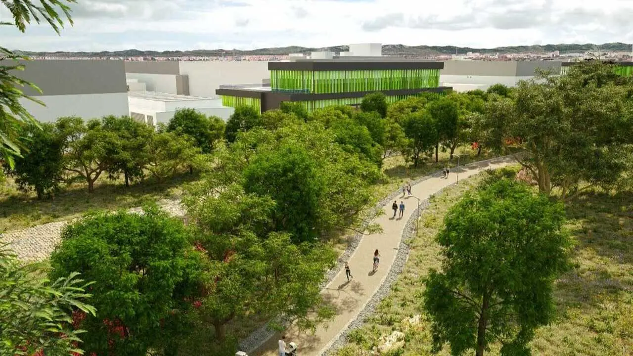 Anuncio de inversi&oacute;n del mayor campus europeo de centros de datos en un antiguo suelo industrial - Foto de Apto