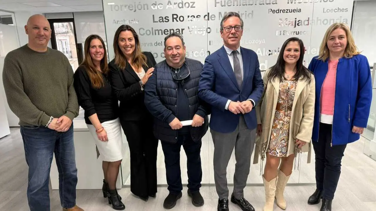 La Plataforma 30N eleva sus reivindicaciones en G&eacute;nova y ultima nuevos pactos de apoyo al aut&oacute;nomo - Foto de la Plataforma 30N