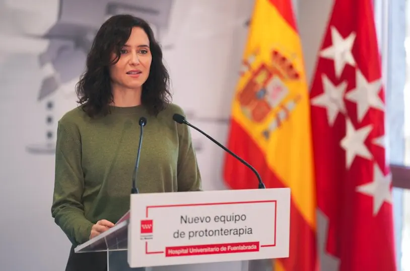 Isabel D&iacute;az Ayuso, en el Hospital p&uacute;blico de Fuenlabrada - Foto Comunidad de Madrid