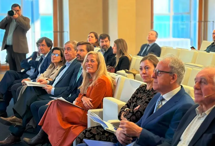La consejera Albert ha inaugurado hoy la jornada Madrid, Capital Global en el Colegio de Arquitectos regional - Foto Comunidad de Madrid