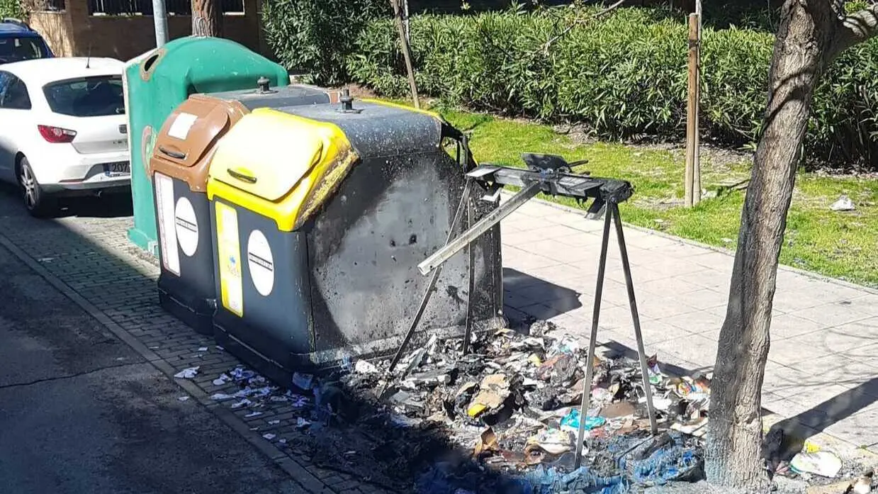 contenedores quemados pinto (1)