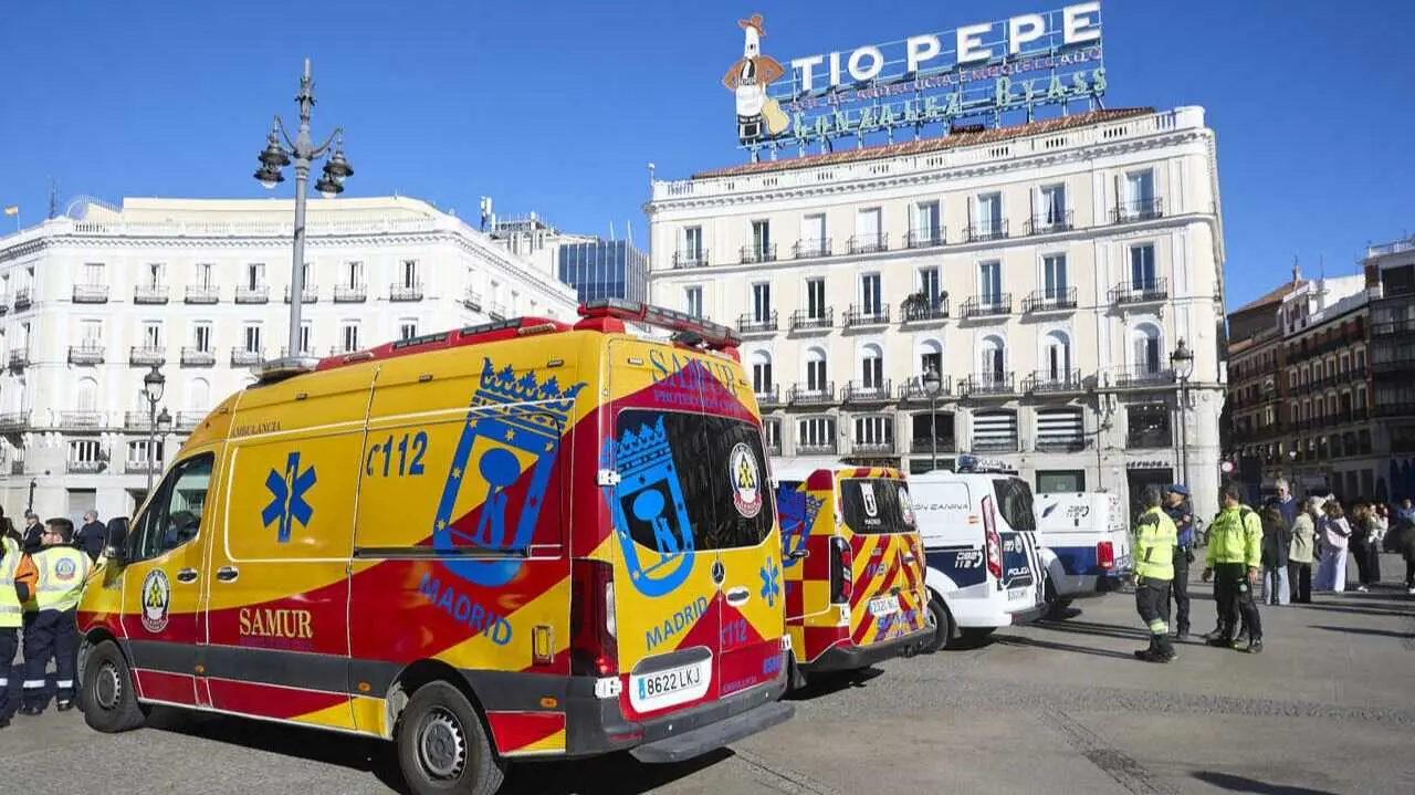 Veh&iacute;culos de Polic&iacute;a Municipal y SAMUR-PC participantes en el dispositivo