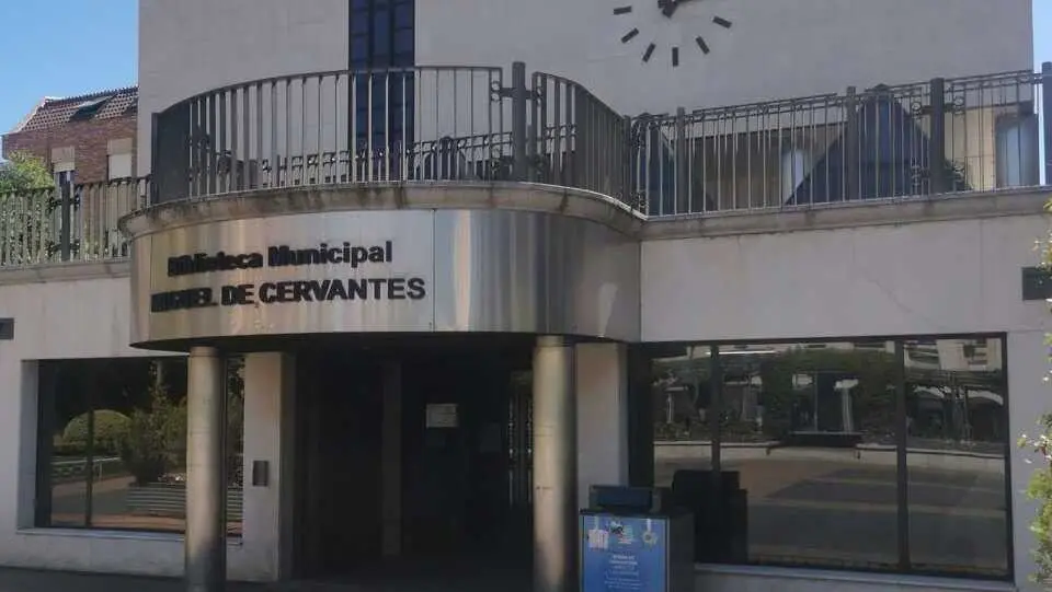 Biblioteca municipal en Pozuelo - Foto del Ayuntamiento de Pozuelo de Alarc&oacute;n