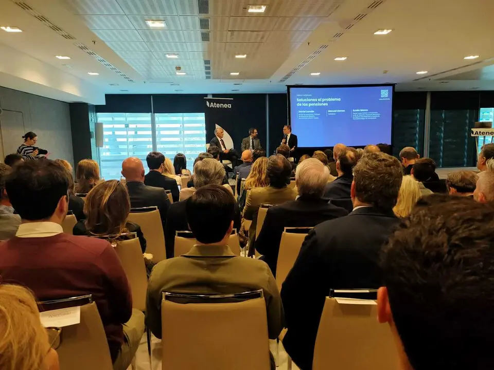 Atenea presenta el informe de Daniel Lacalle