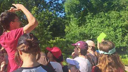 Imagen de archivo de una actividad celebrada en el Jard&iacute;n Bot&aacute;nico la edici&oacute;n del pasado a&ntilde;o del campamento de verano. Fotograf&iacute;a: &copy; IFTG | RJB-CSIC